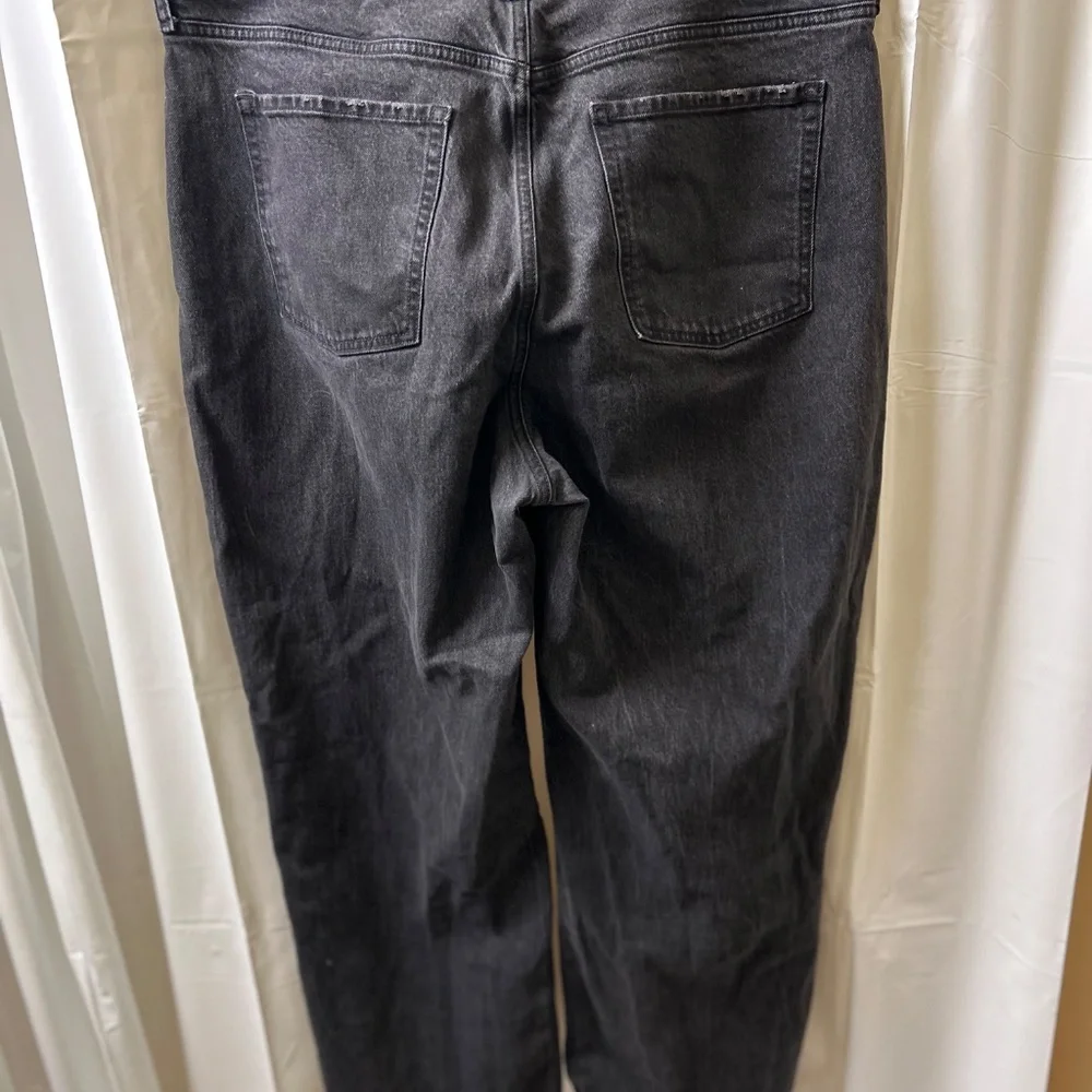 Old Navy Women's High Rise Barrel Jeans - Picture 2 of 3
